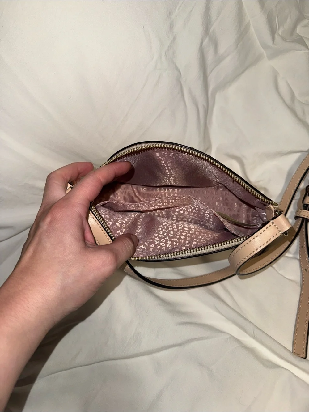 kate spade Cream & Beige Geometric Crossbody Bag